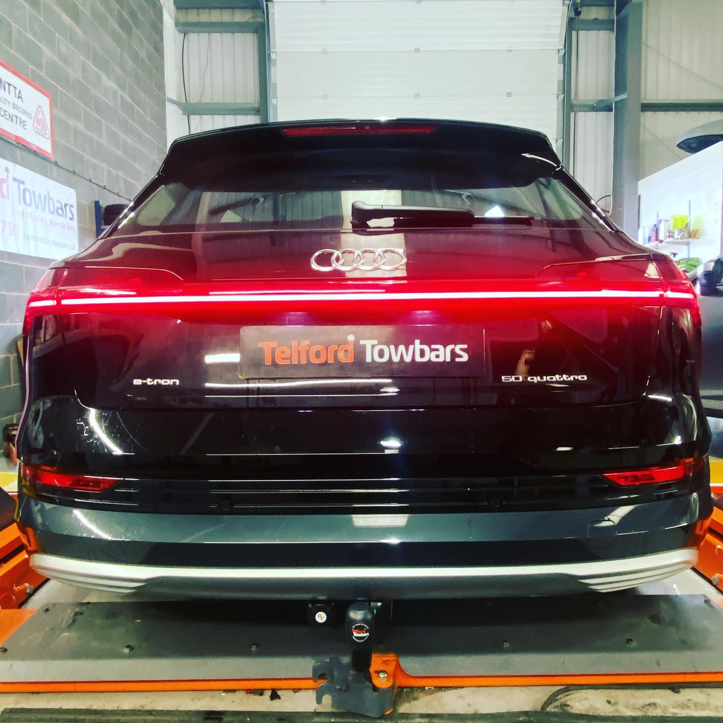 Audi E Tron 7 Pin Towing Electrics 2019 onwards AU06807M