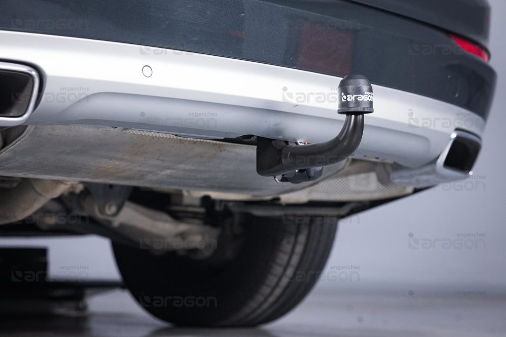 Volvo xc90 retractable deals towbar