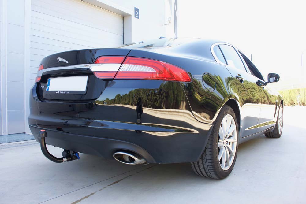 Jaguar xf sportbrake factory fit deals towbar